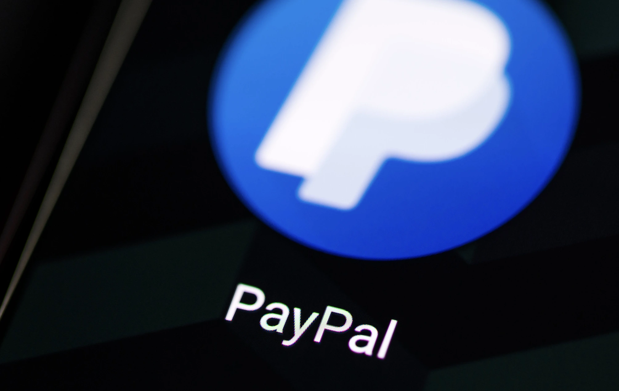 Χάκερς Παραβιάζουν το Σύστημα της PayPal για να Στέλνουν Πειστικά Μηνύματα Απάτης μέσω Email