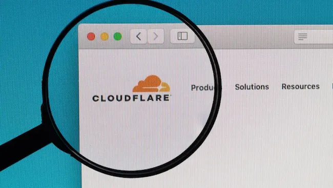 Το Cloudflare Επιτρέπει στις Ιστοσελίδες να Χρεώνουν τα AI Bots Με ‘Πληρωμή Ανά Αναζήτηση’
